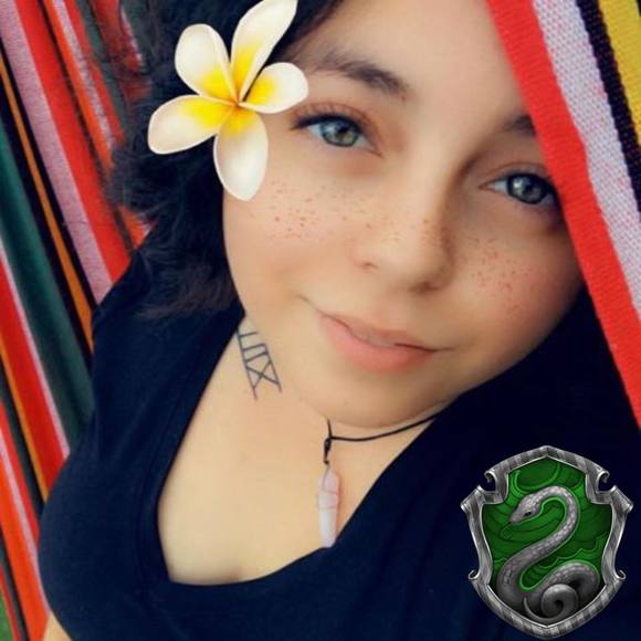 Meet your Posher, Heather - Picture 1 of 1